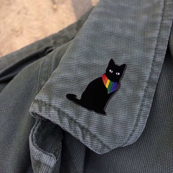 Black Rainbow LGBT Pride Cat Enamel Pins 55-1 - Picture 4 of 4